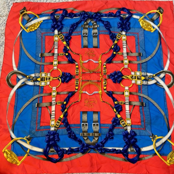 Authentic Hermes Grand Manege silk scarf - Picture 2 of 10